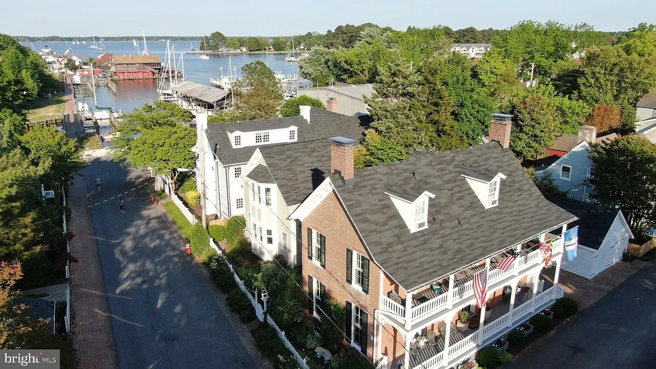 200 Cherry St