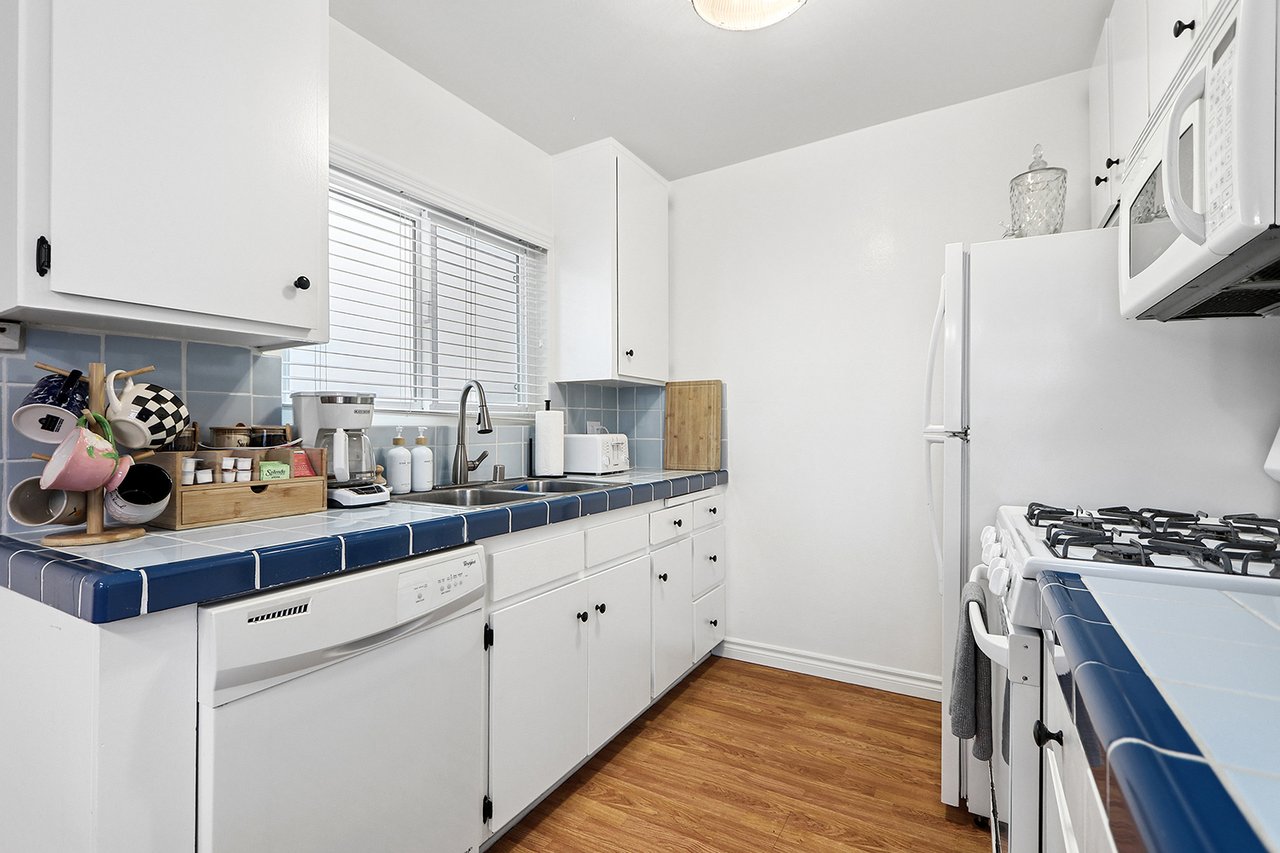 323 28th Street