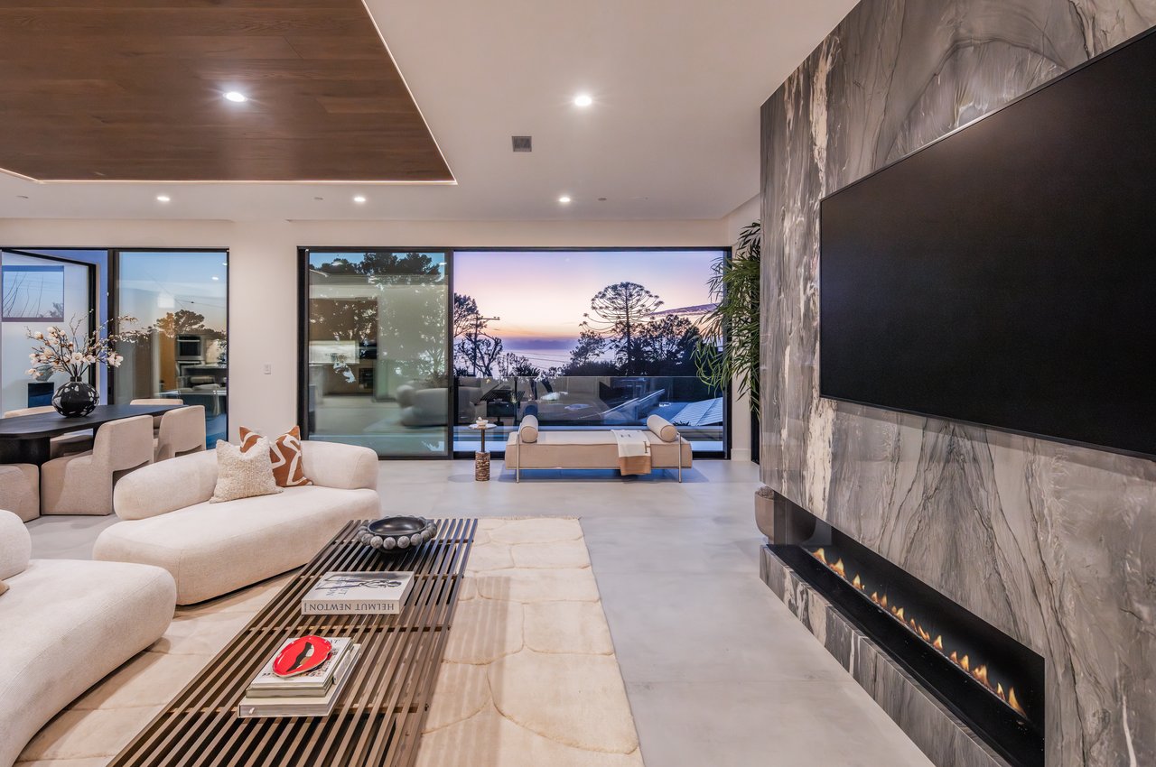 722 Ampitheatre Drive, Del Mar