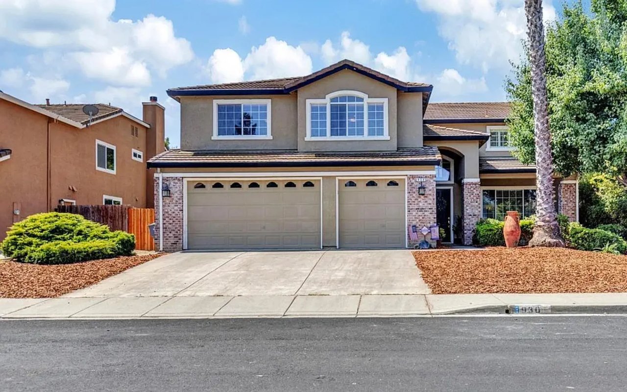 930 Shadow Tree Ct