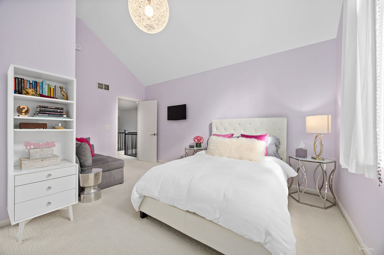 1950 Elmore Ave, Downers Grove