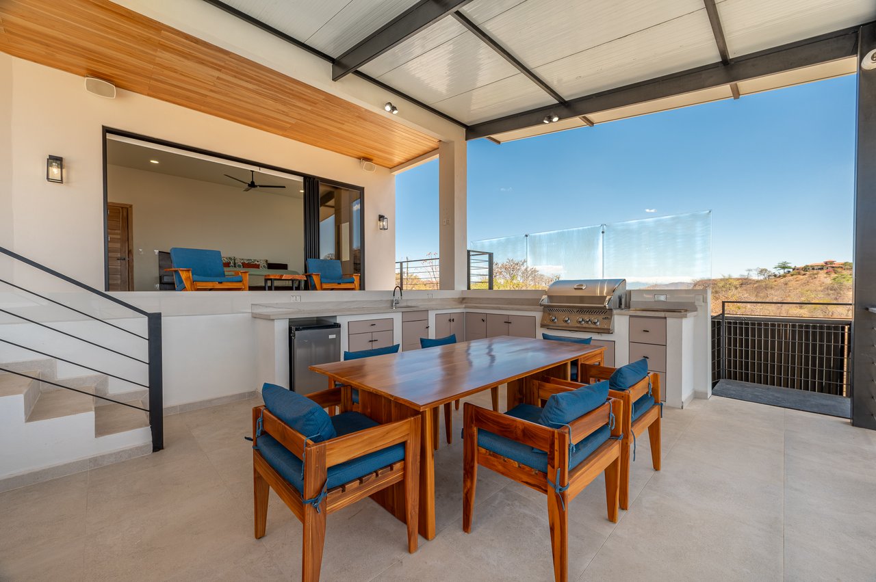 Casa En Las Rocas | Spectacular Ocean-View Home in Pacific Heights