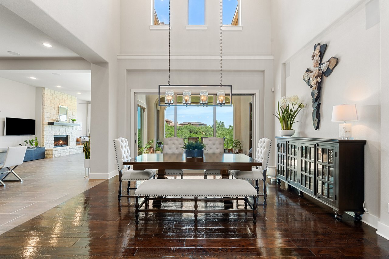 Modern Transitional Luxury Home in Gated Bluffs of Steiner Ranch | Lake Austin Access + Hill Country Views | $1.9MM