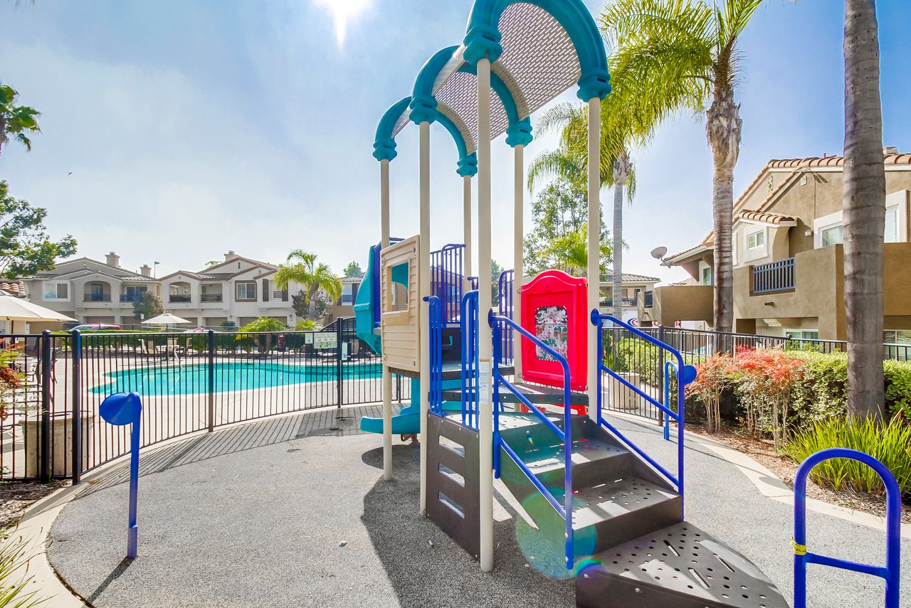 1340 Callecita Aquilla Norte