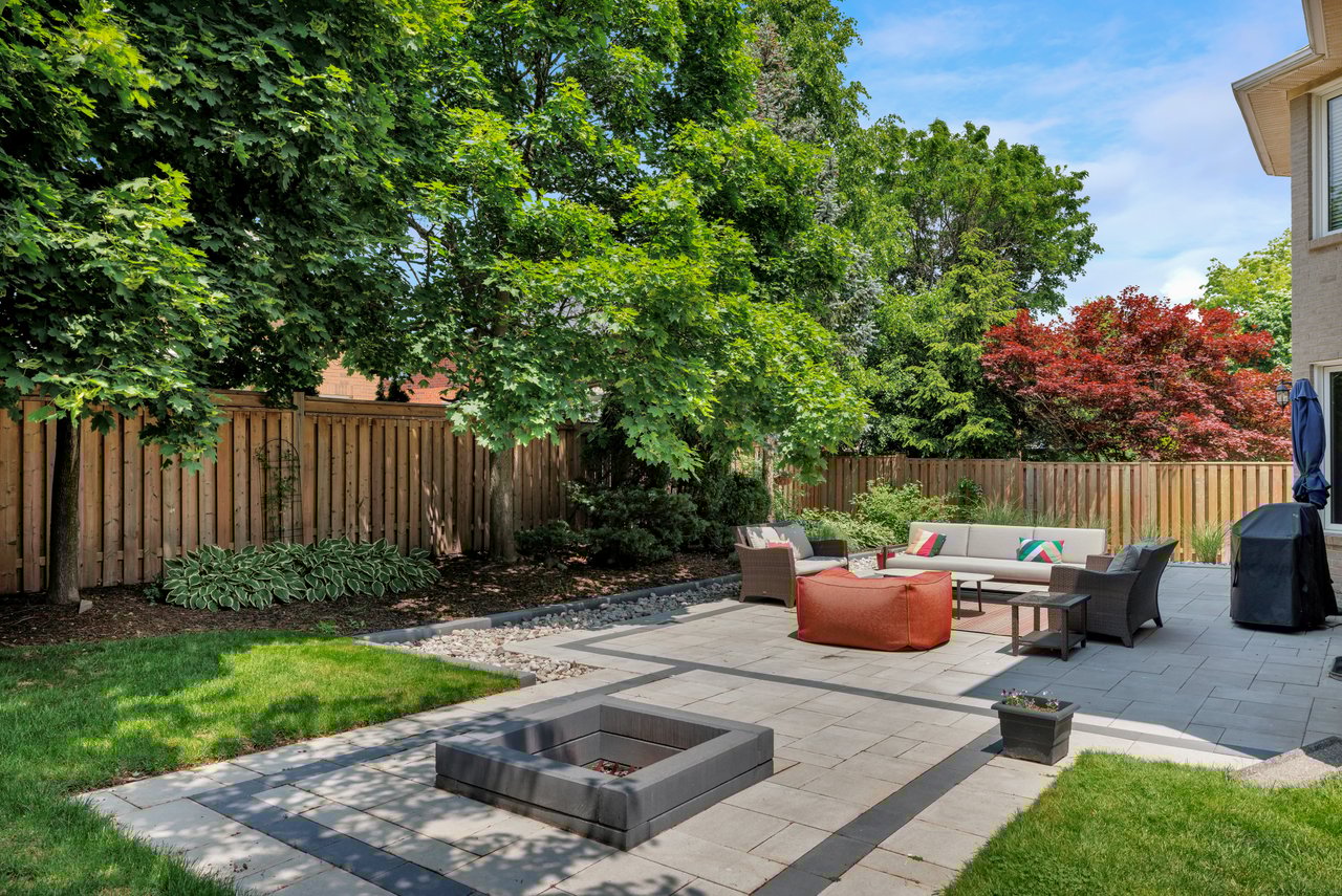 1061 Summit Ridge Drive