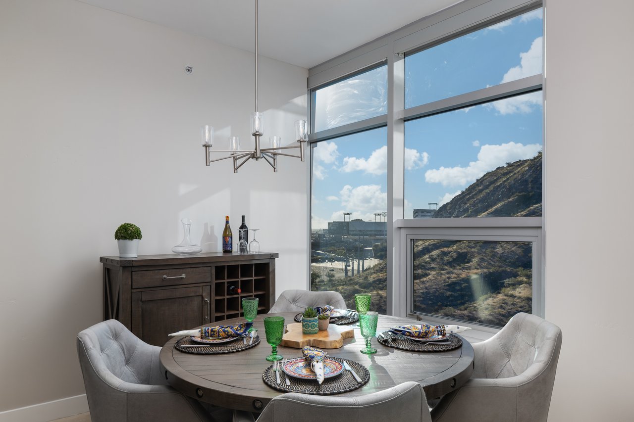 140 E RIO SALADO Parkway 1101