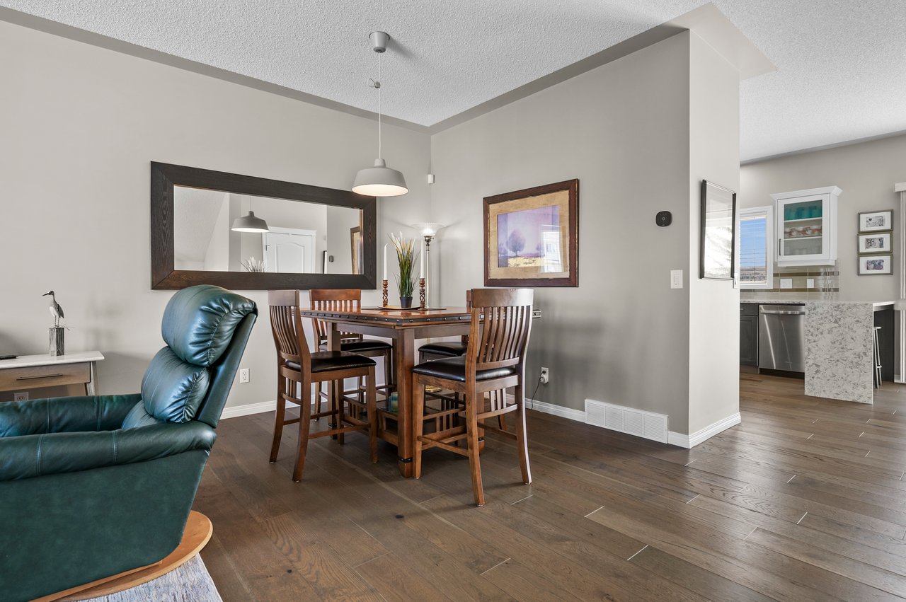 139 Country Hills Gardens NW