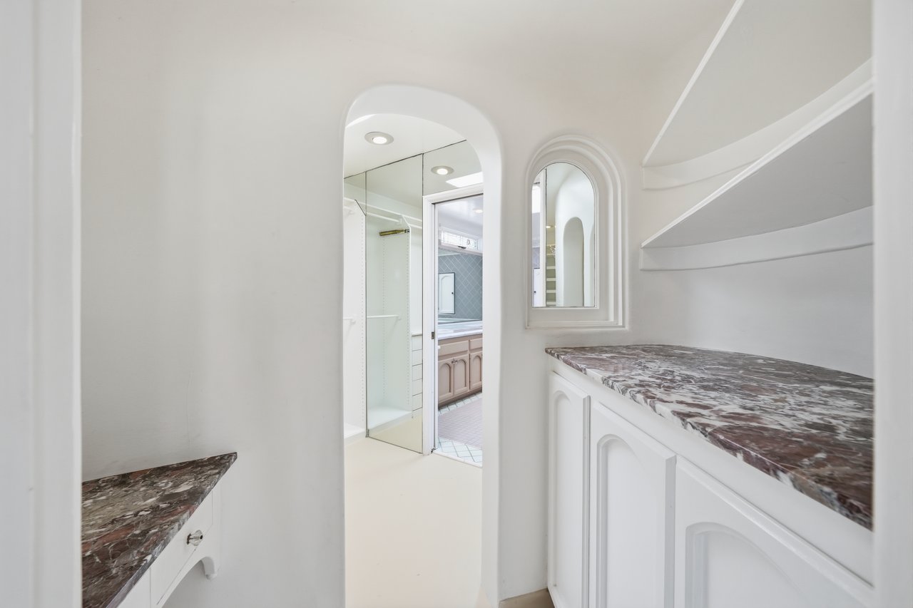 1602 The Strand (Entire Property)