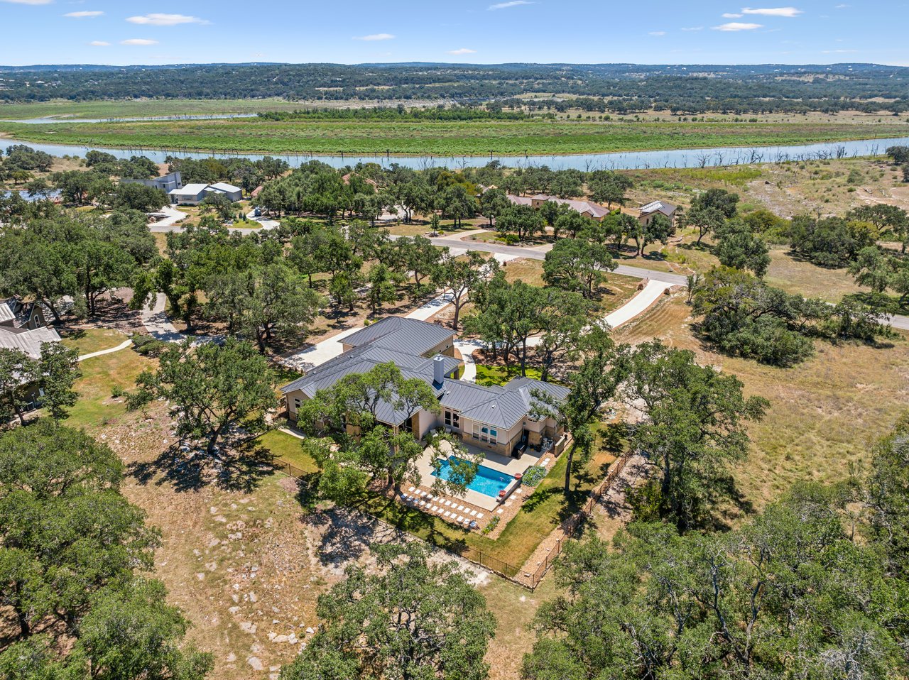 507 ARTHUR CT