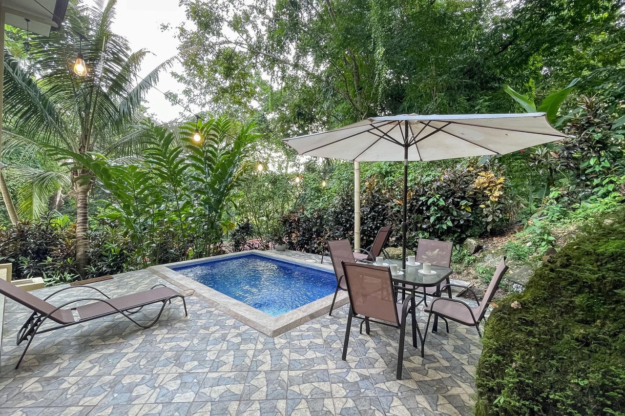 Manuel Antonio 3 bedroom- 3 bath with pool in Gated Development 