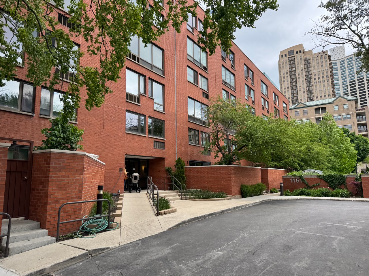 1143 S Plymouth #407