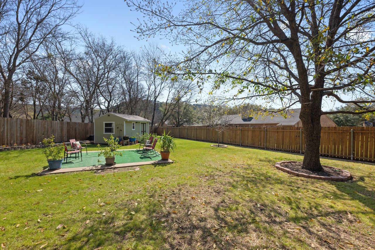 6103 Waldon Hollow