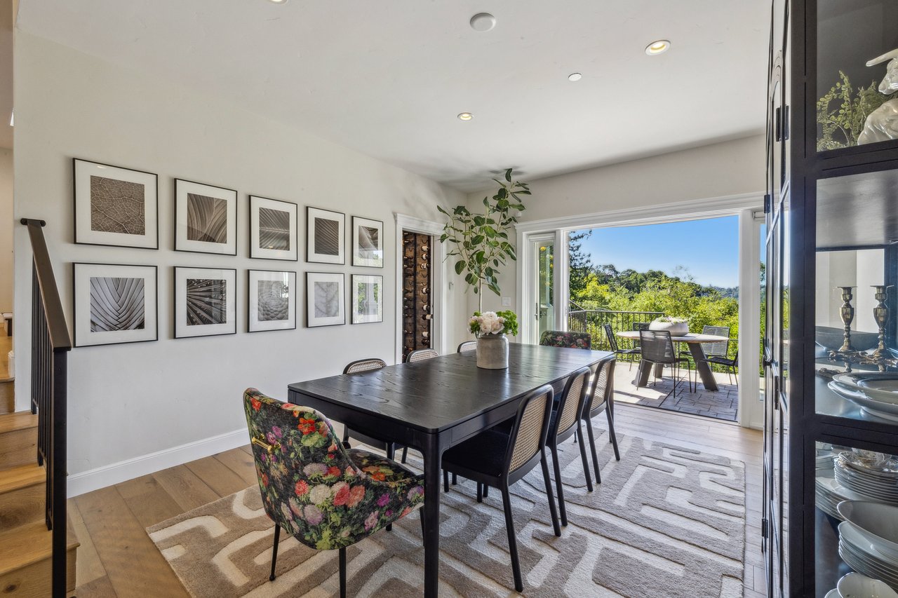 6 Live Oak Way