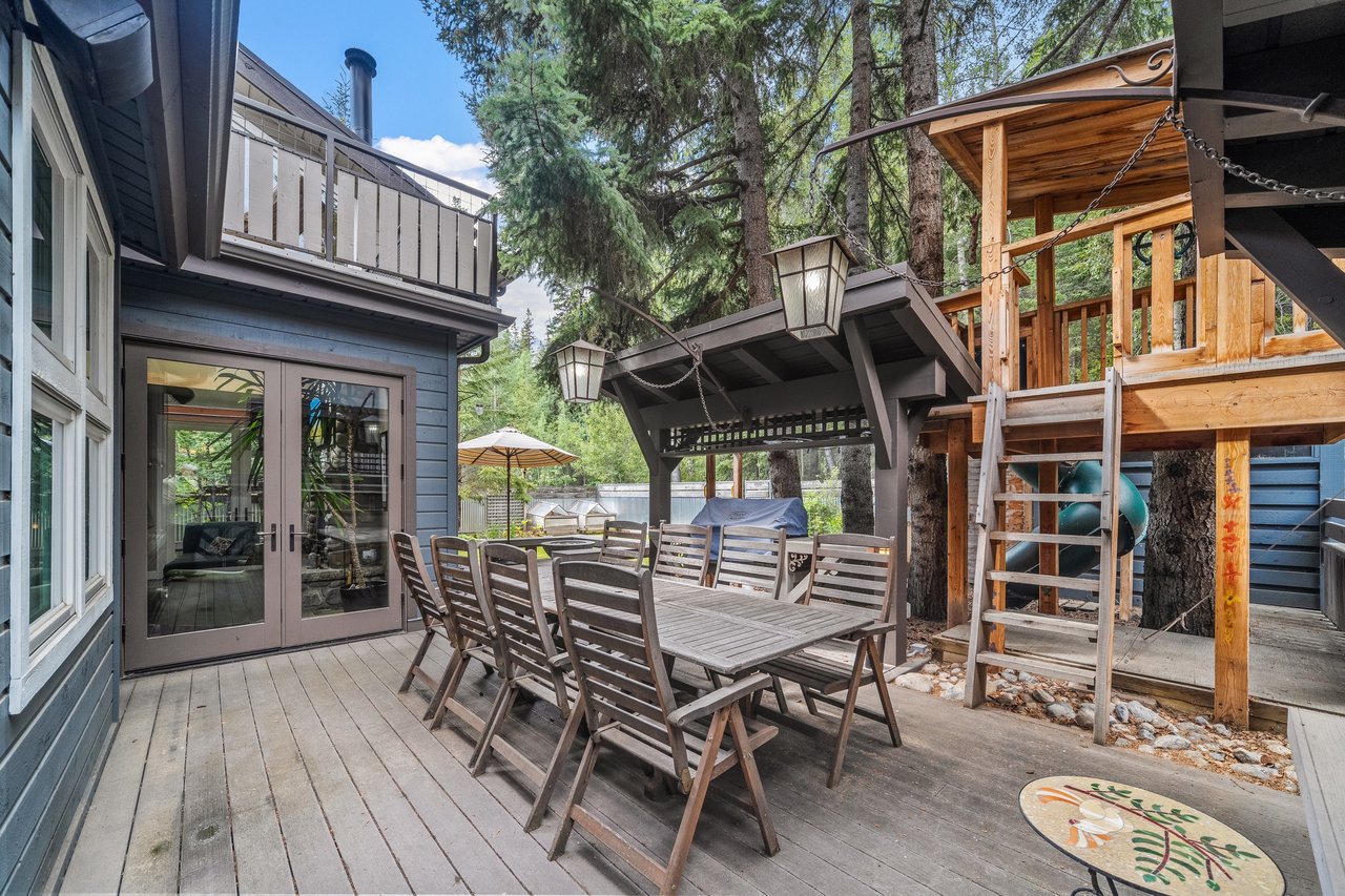 140 Rundle Crescent