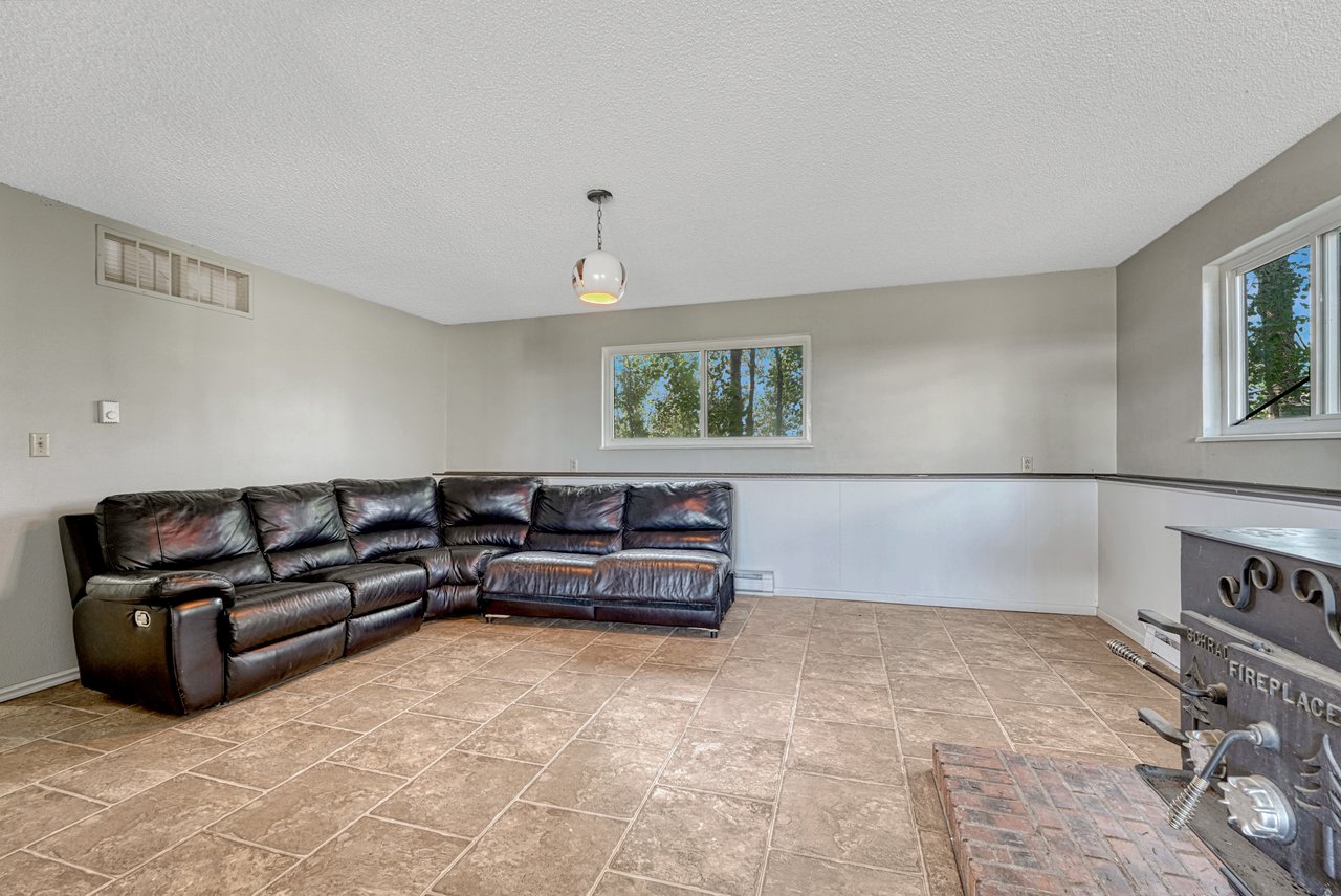12895 Green Meadow Drive