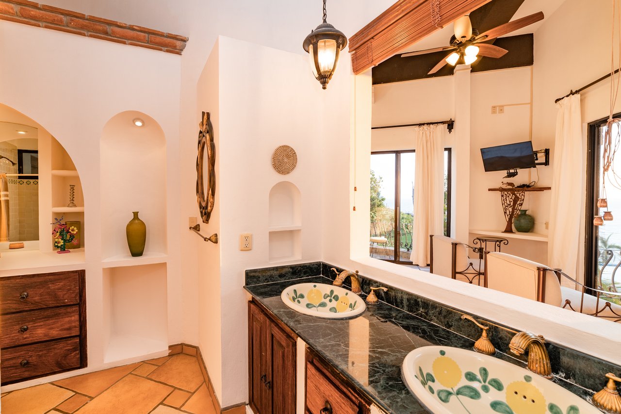 5 Bedroom, Single Family Home, Villa Encantada 