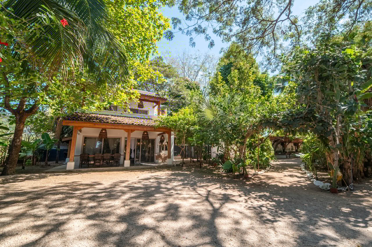 Hotel Curiol | Turnkey Boutique Jungle Hotel with Restaurant & Bar in Potrero