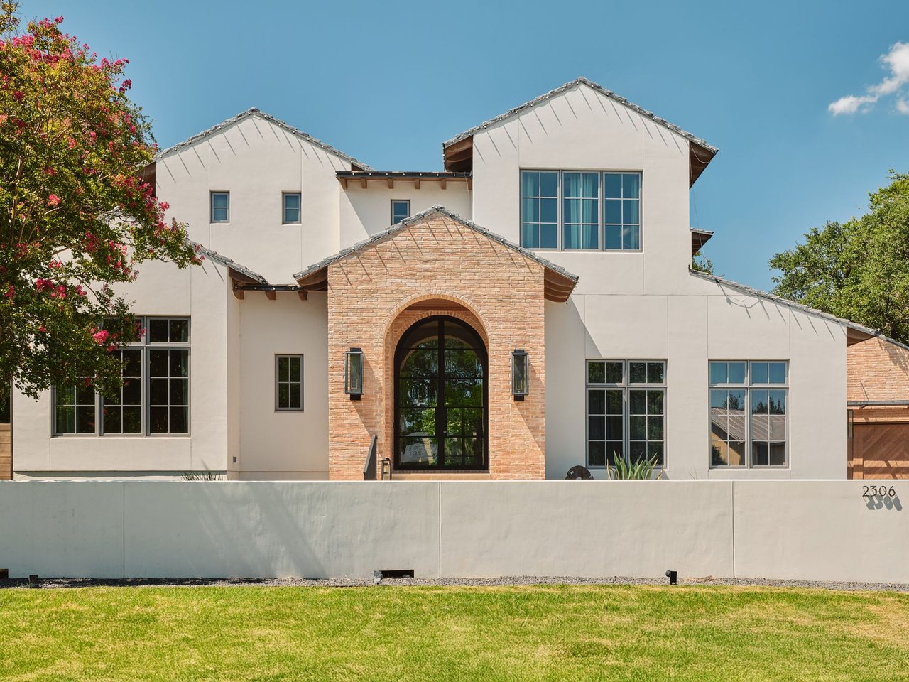 2306 Bonita Street 