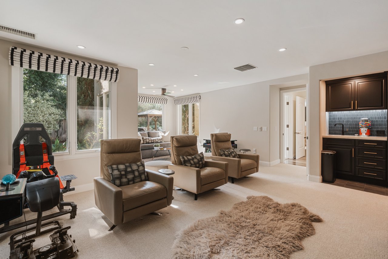 18162 Stratford Circle