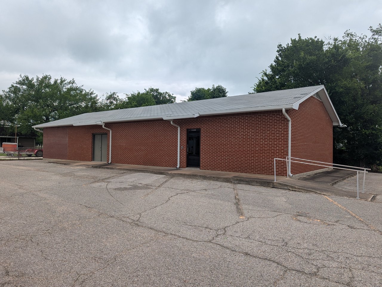 113 N 10th St