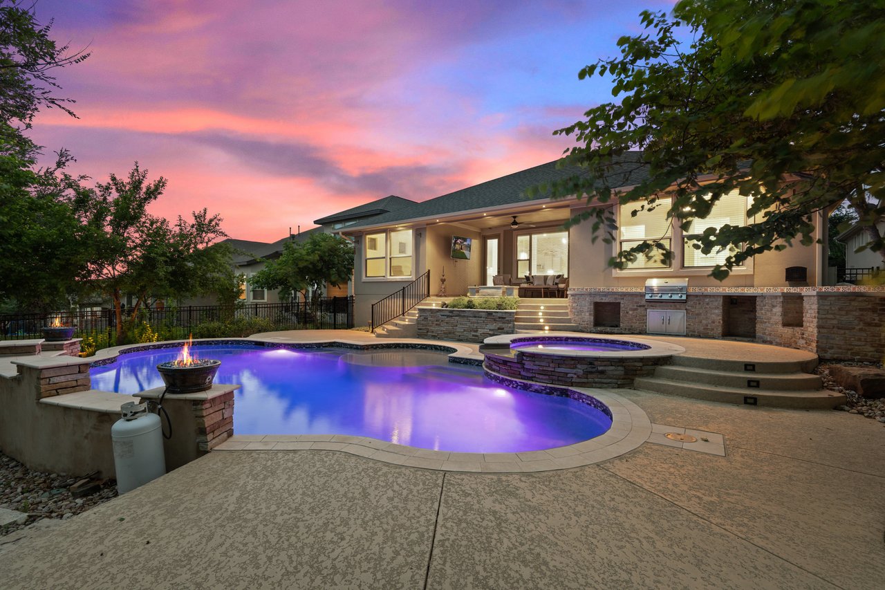 4001 Benetton Way
