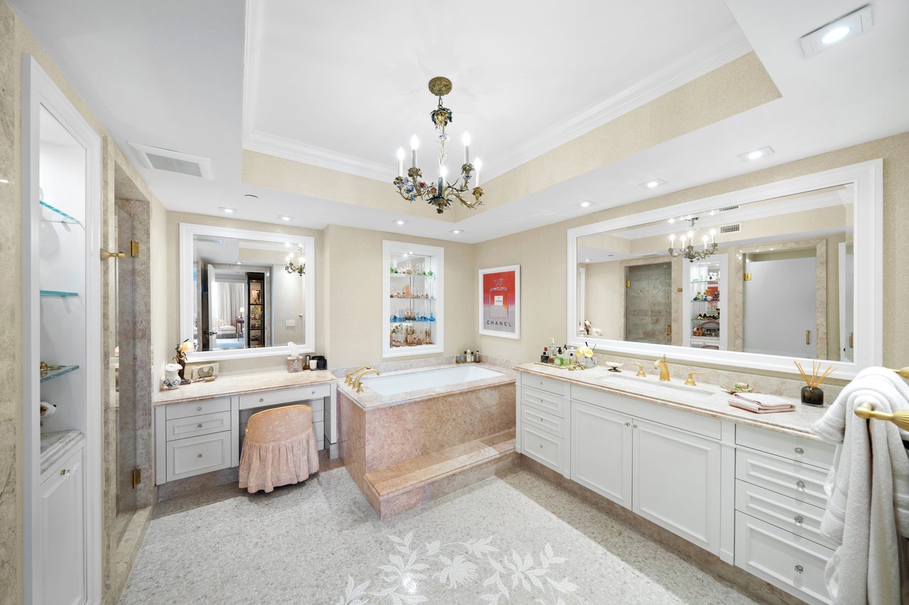 6000 Island Blvd # 1803