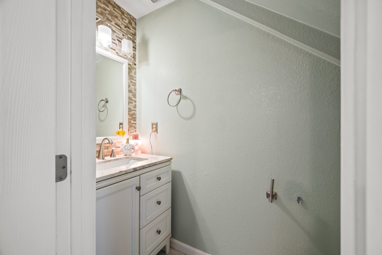  4291 Patterson Dr, Apt 17