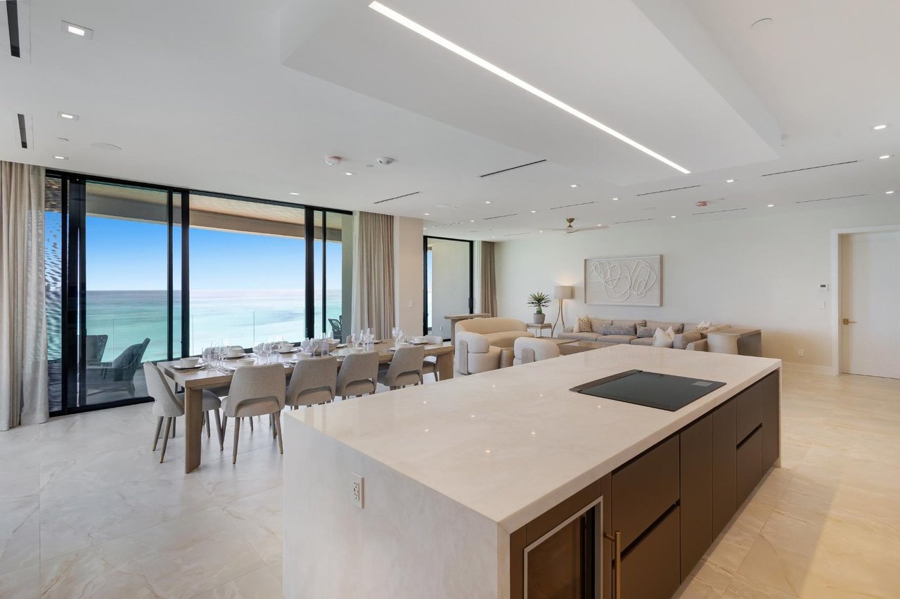 Aqualina Beach Front Apartment, 1103 