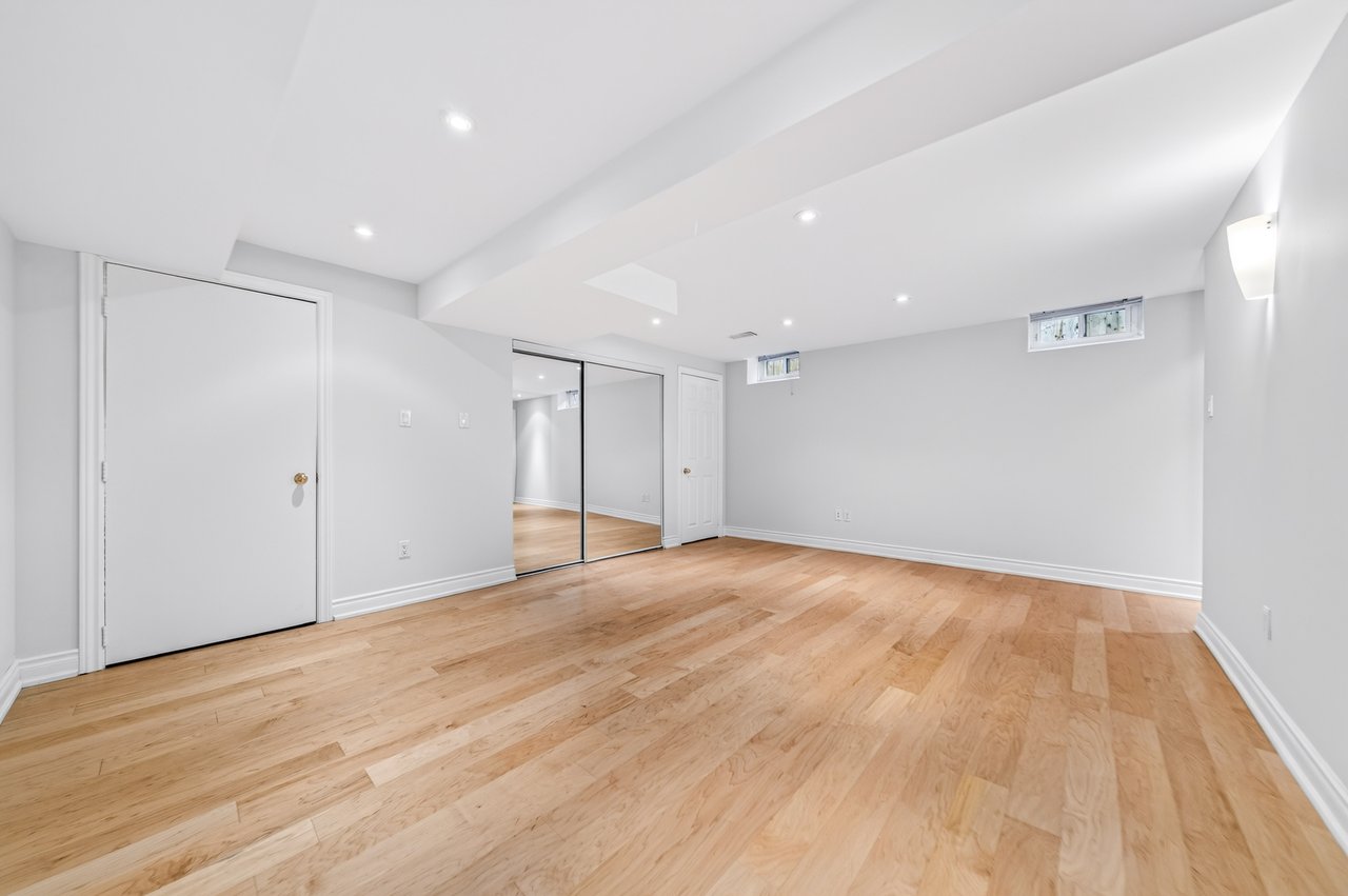 43 Shirley Dr