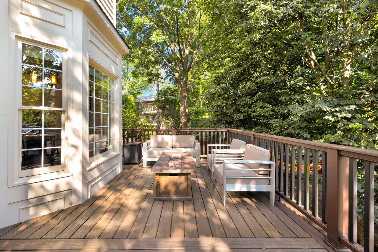 End-unit Falls Church City Townhouse