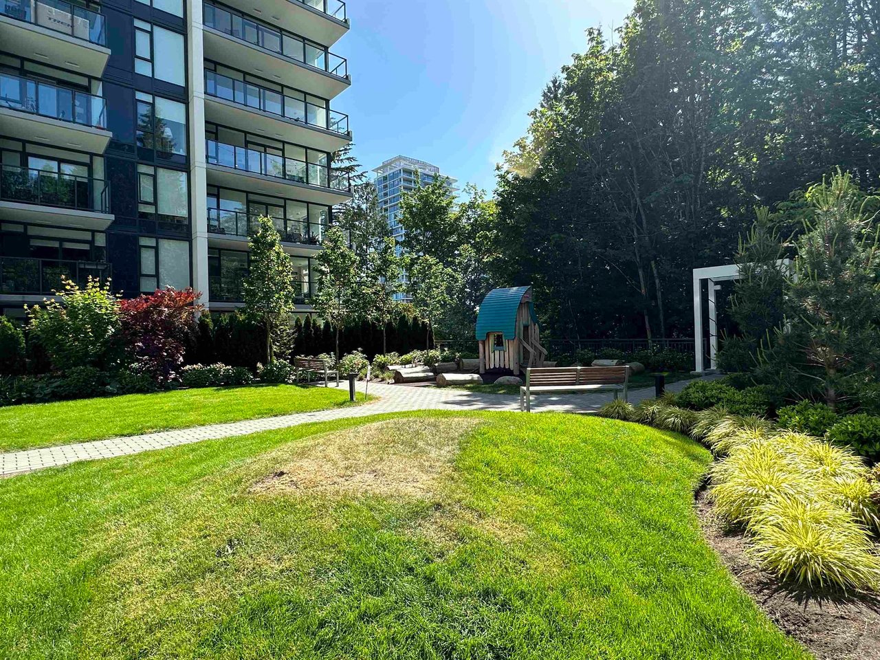 595 Austin Ave, #305