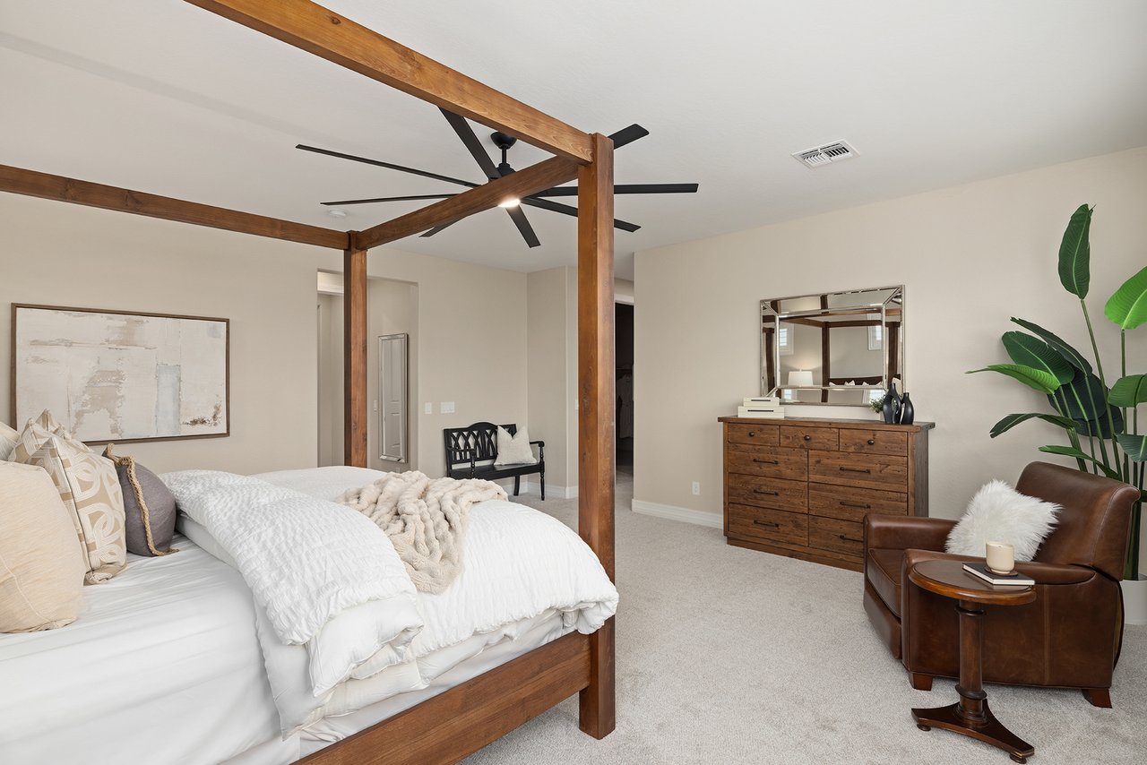 3743 E ARABIAN Drive