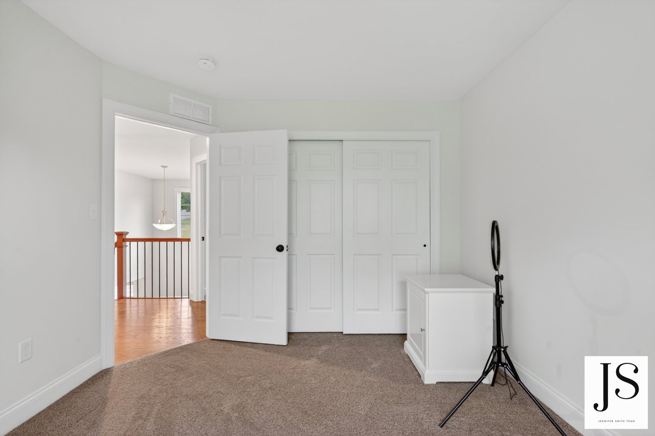 7 Overfield Ln, Glen Mills, PA 19342