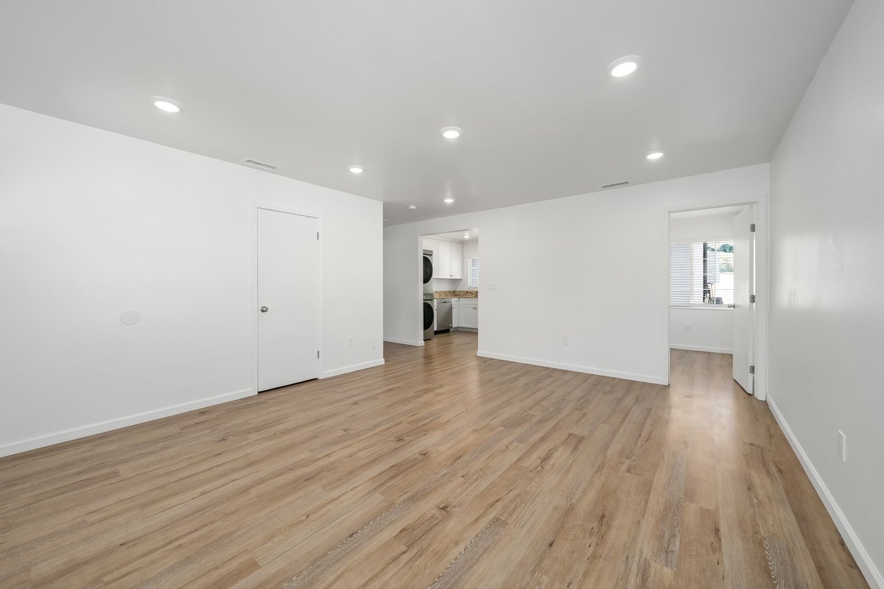 133 Foothill Blvd