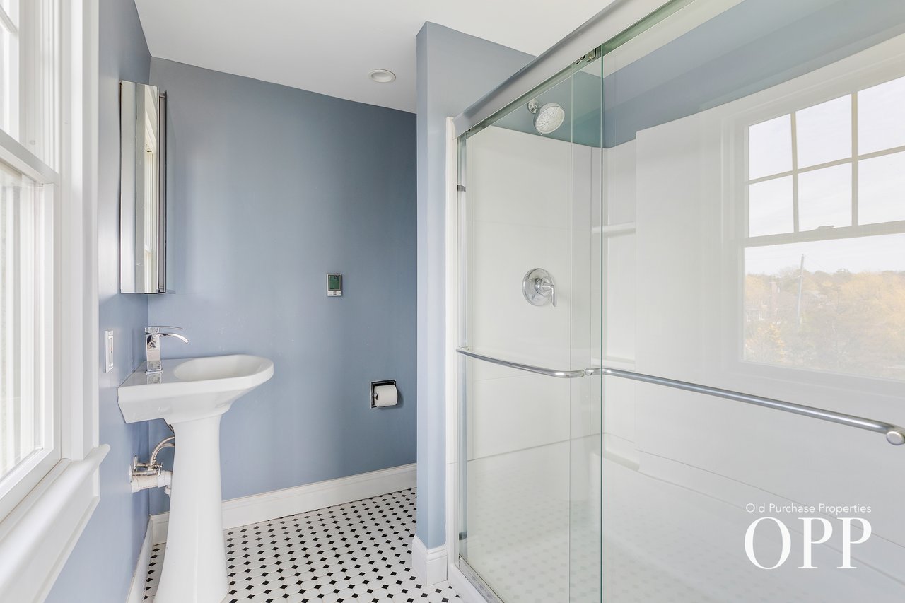 Waterview Getaway for the Ultimate Paddler