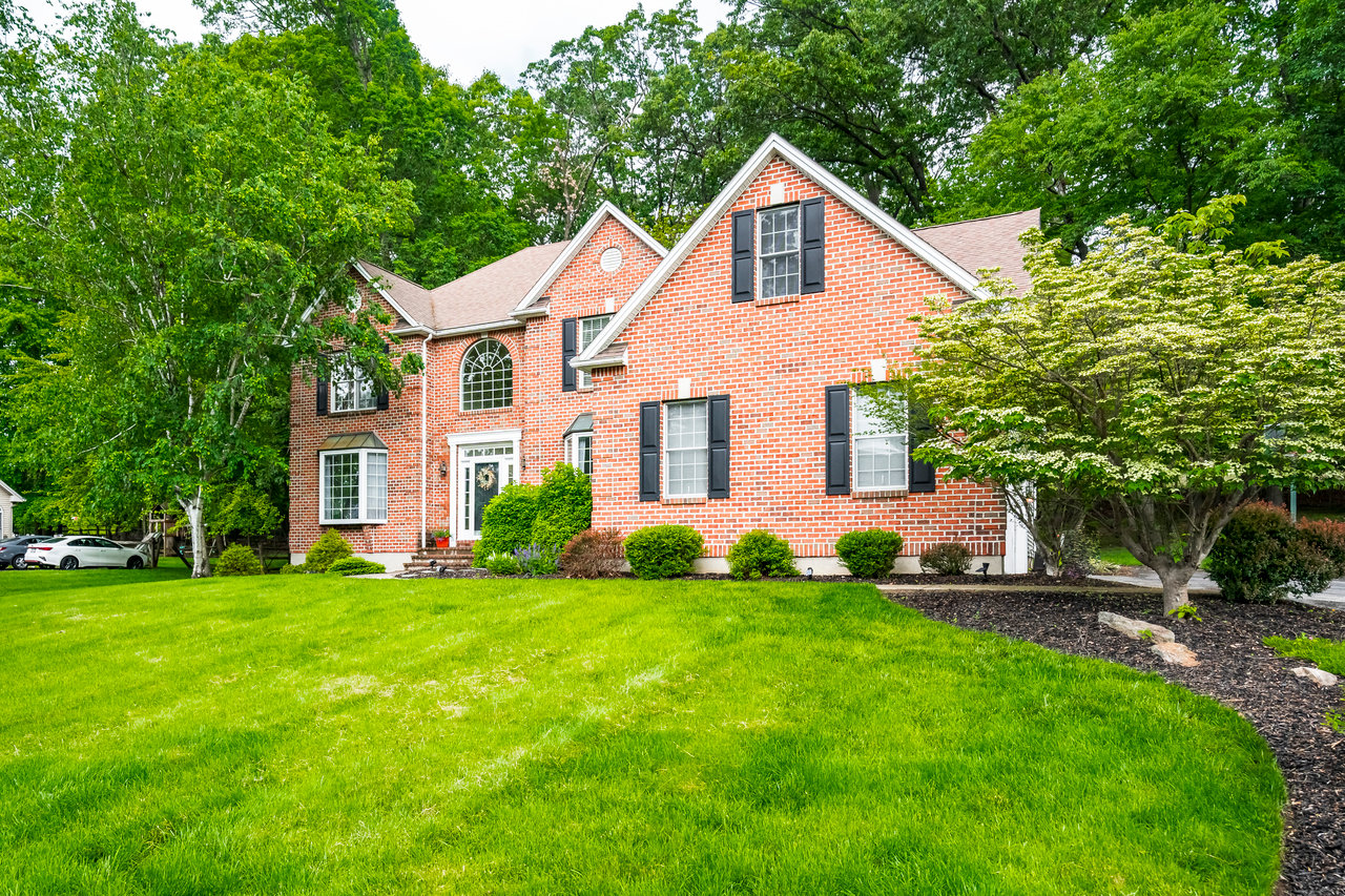 1597 Woodfield Drive