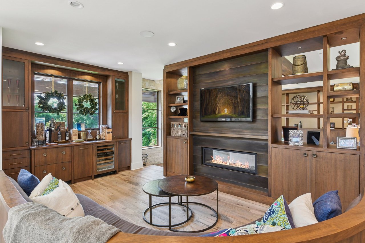 8 Circle W, Edina