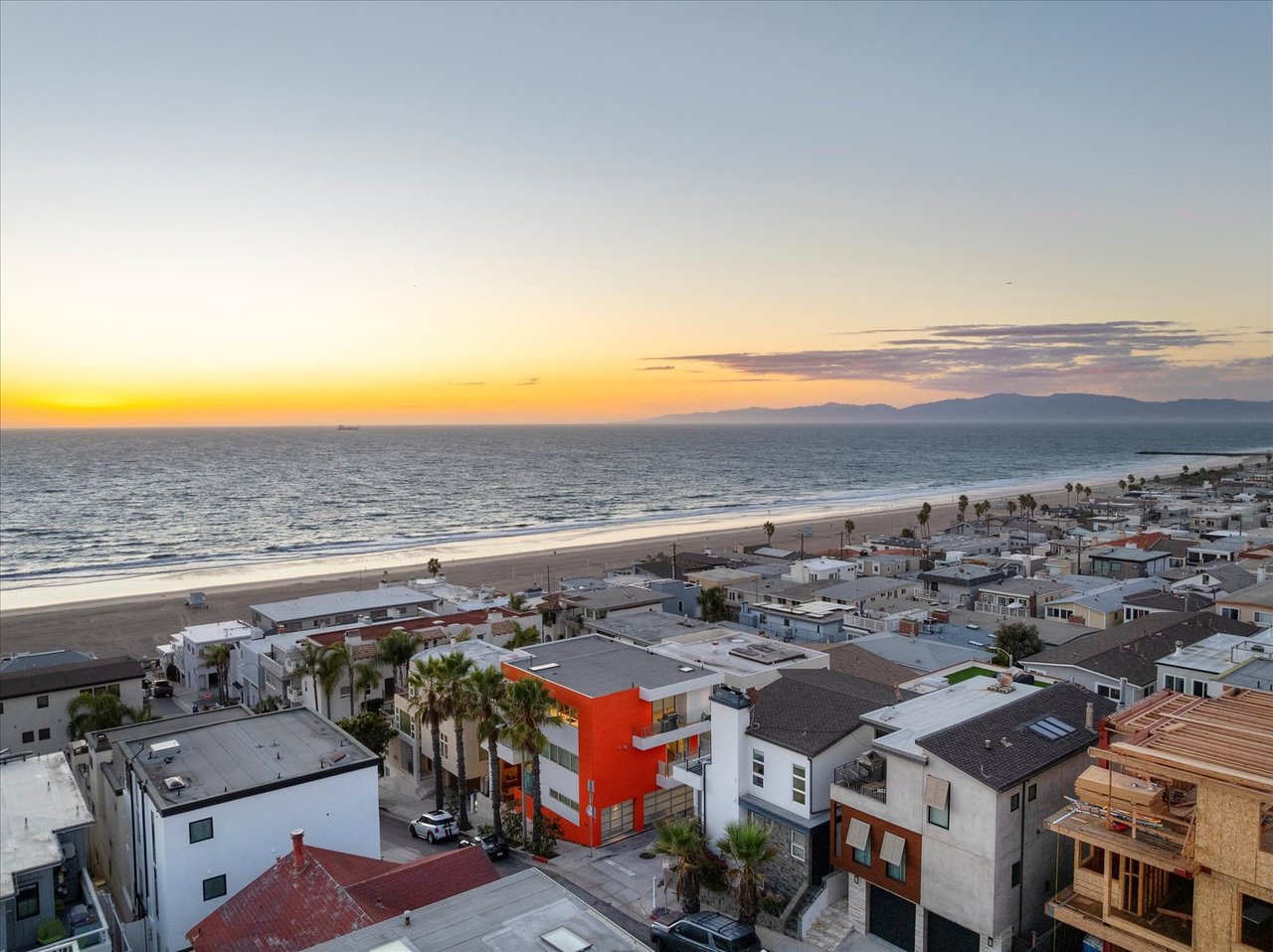  Steps from the Sand & Panoramic Views in Manhattan Beach
