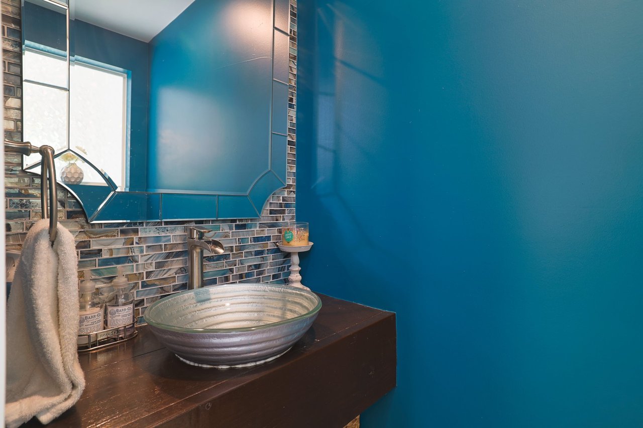 7206 Comanche Trail