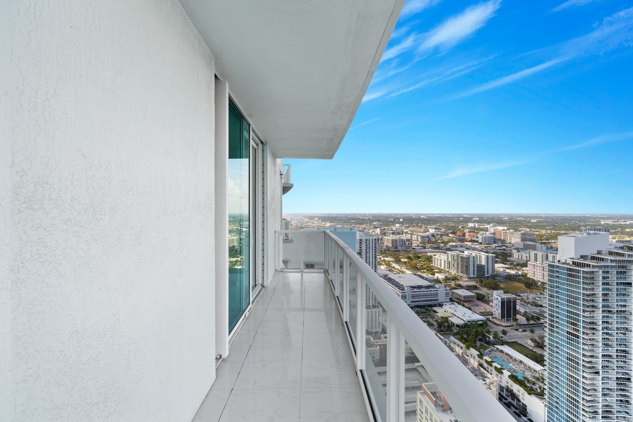 Quantum on the Bay Penthouse 4902