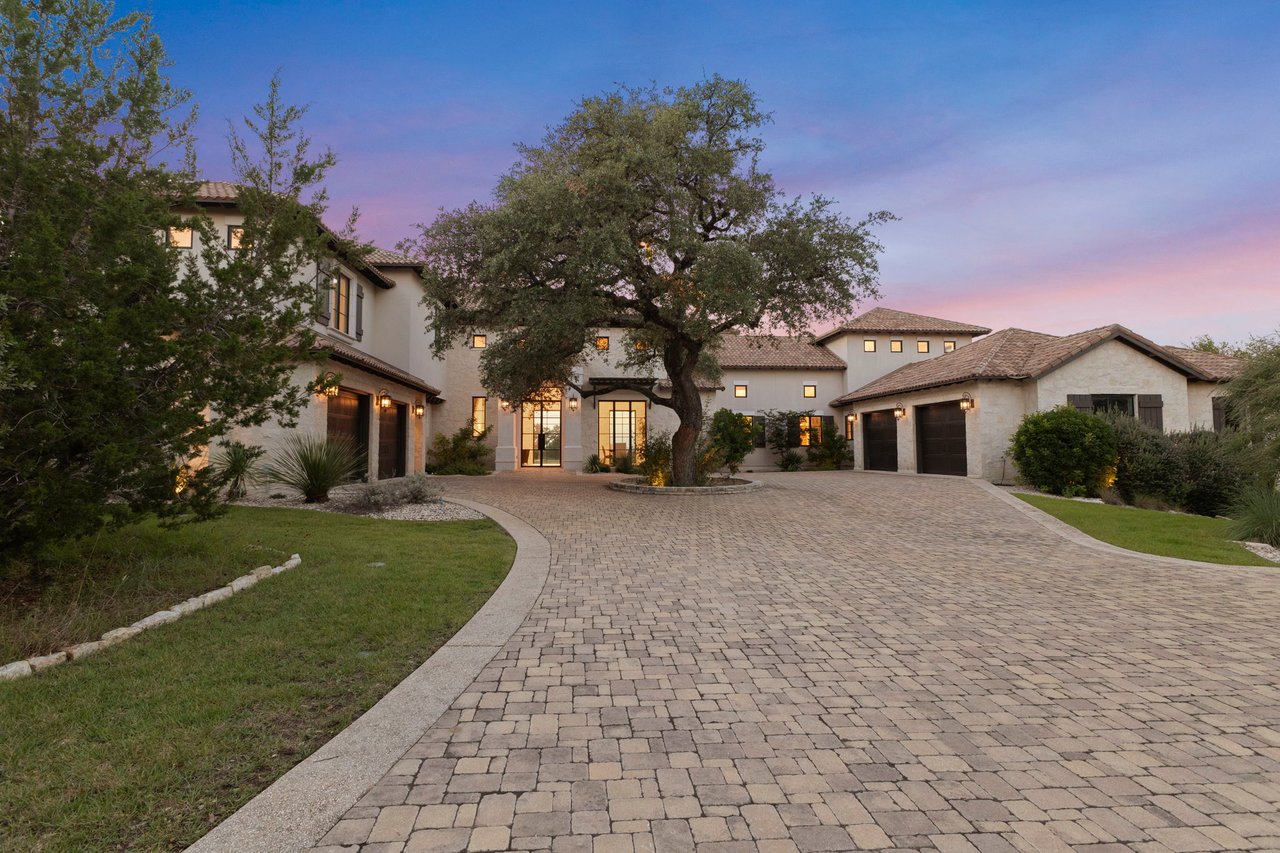The Estate on Indian Bluff