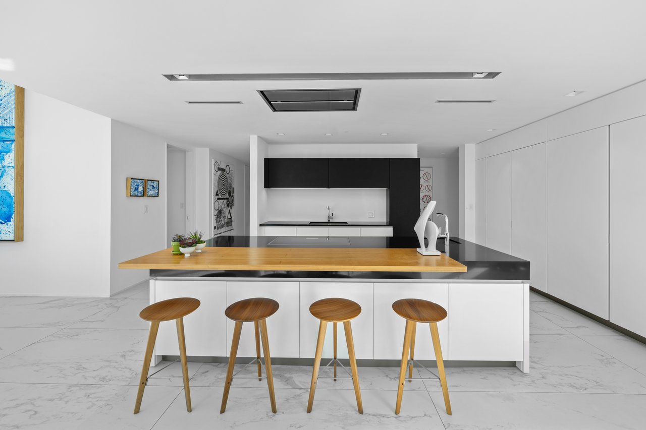 One Thousand Museum Lower Penthouse 4901