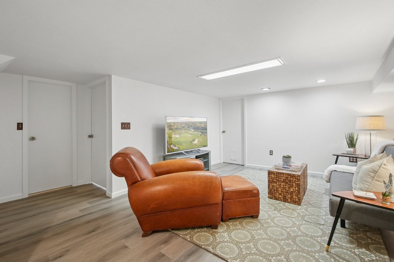 39 Collinwood Rd