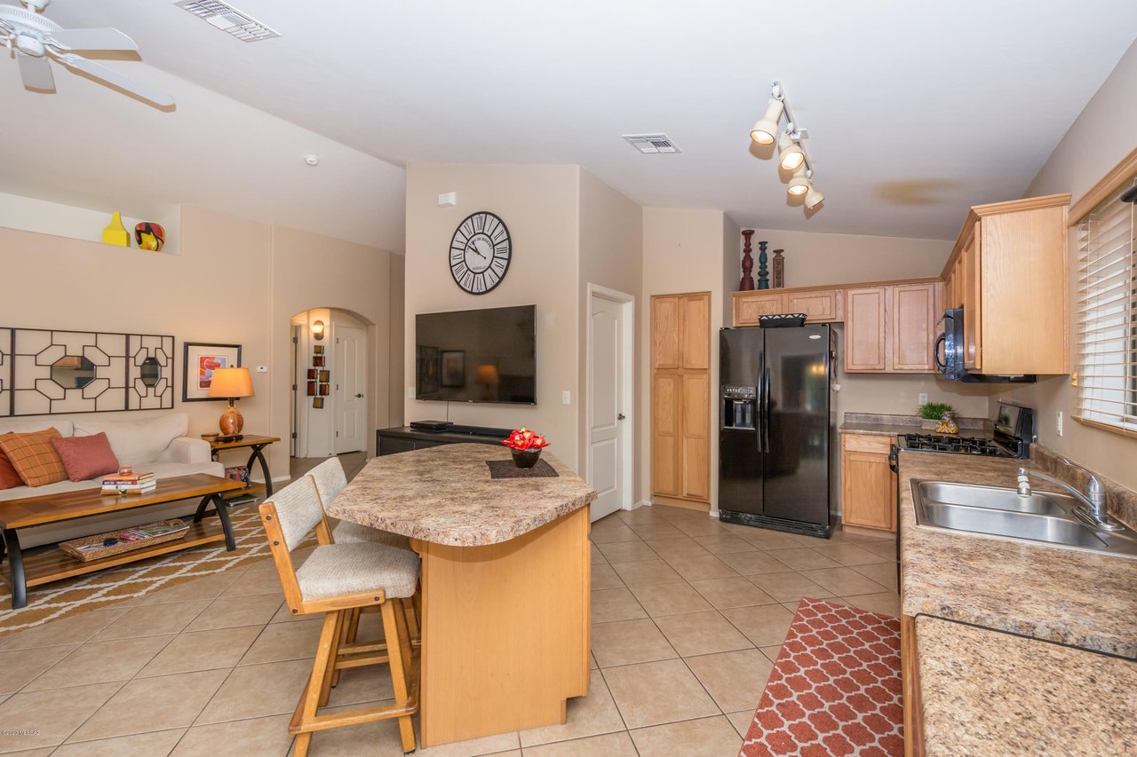 39039 Furlong Ct