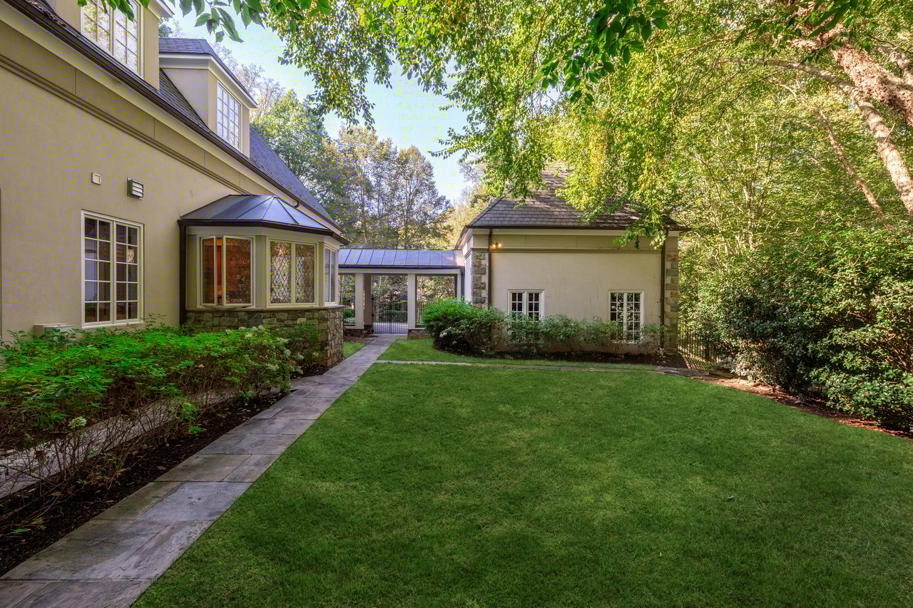 11218 River View Drive