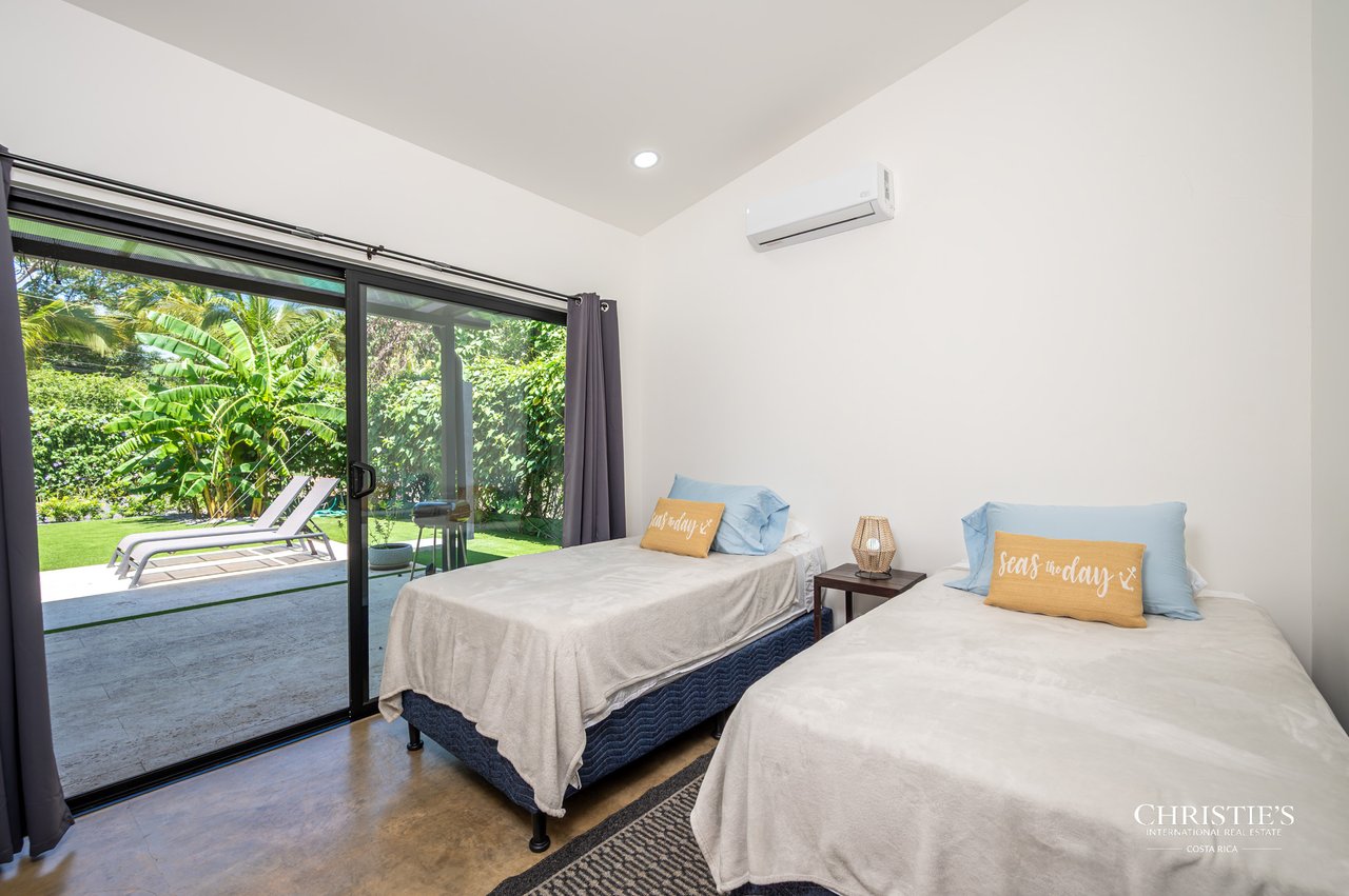 Casa Rosa | A Seaside Escape with a detached Casita in Playa Avellanas
