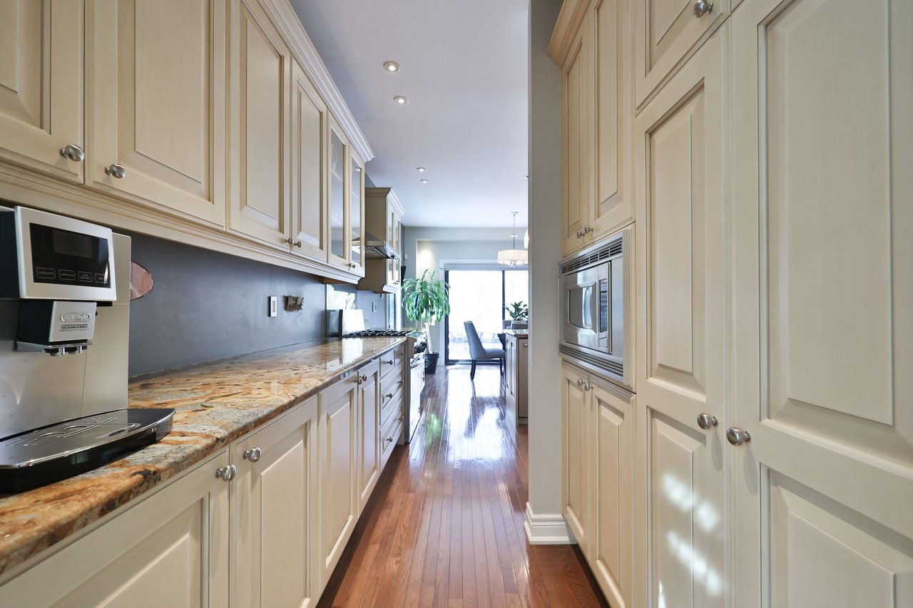 469 Stratford Road, Oakville