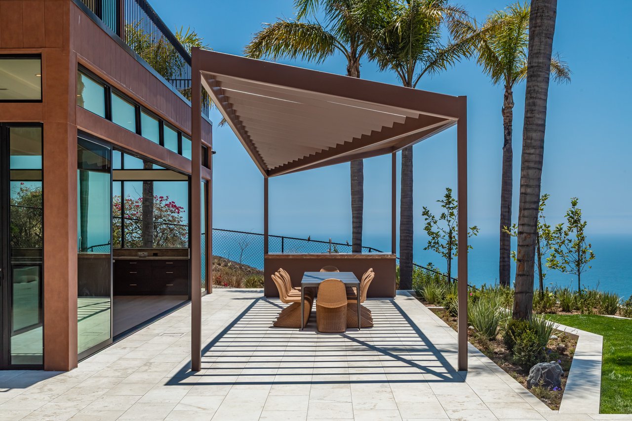 4346 Avenida De La Encinal