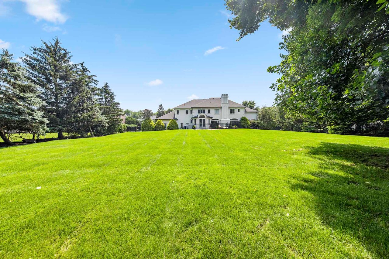 85 Sherwood Rd