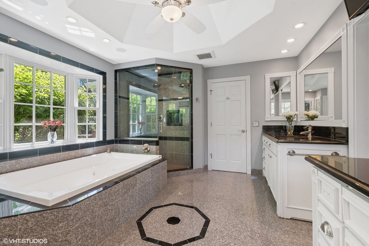 1262 Winwood Dr